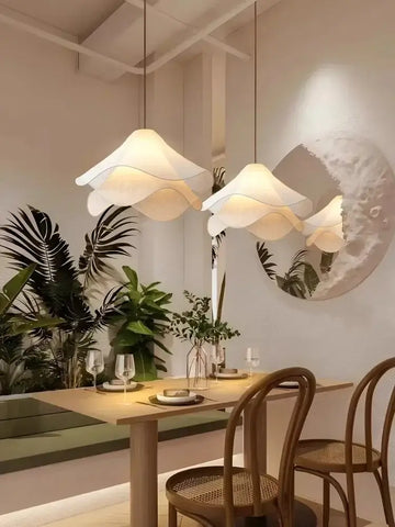 Nordic Flowers Cloth Chandelier Home Decoration French Led Pendant Lights For Bedroom Balcony Loft Hanging Lamps Luster Fixtures